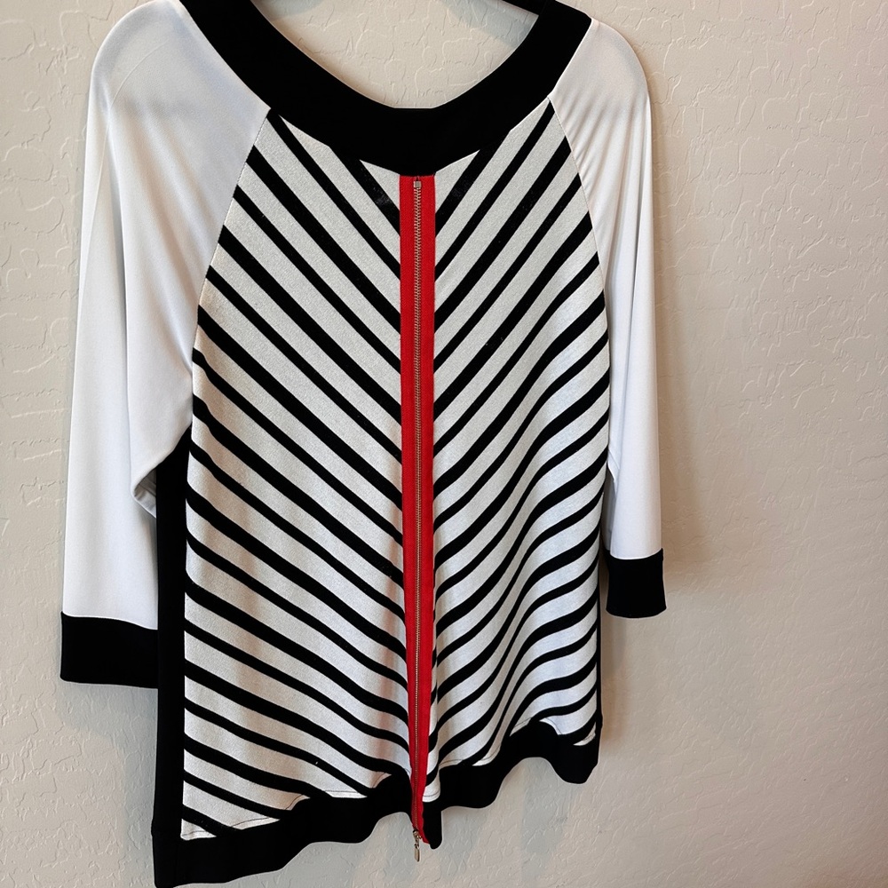 Frank Lyman Design Chevron Striped Tunic with Red Detail